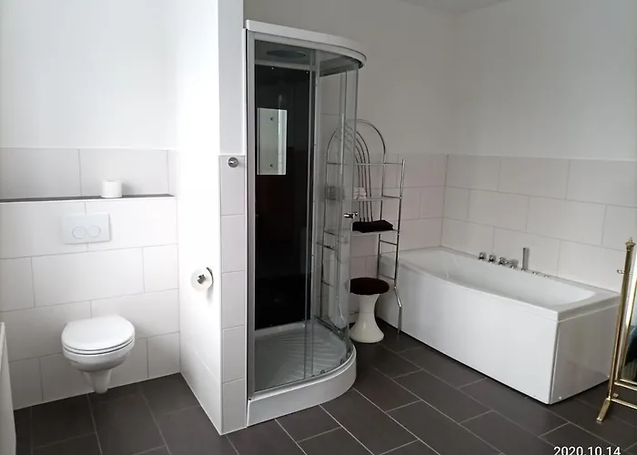 Lejlighed O3 - Gehobene 6-zimmer 180qm Fuer 1-7 Personen 1x Dz 1x Zz 3x Ez *